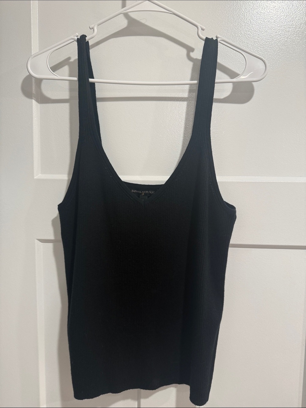 Banana Republic Black Ribbed V-Neck Tank